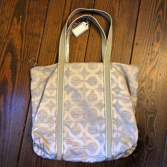 SOLD Coach Bag - Picture 3 of 6